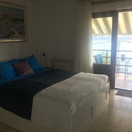 Apartman Cvenkica Omišalj Exteriör bild