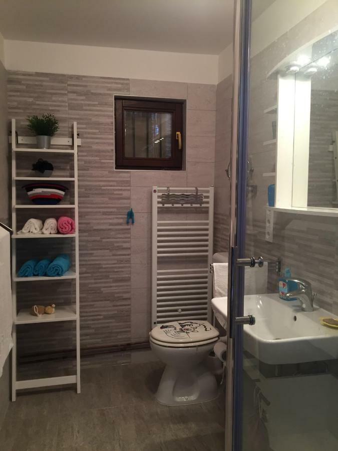 Apartman Cvenkica Omišalj Exteriör bild