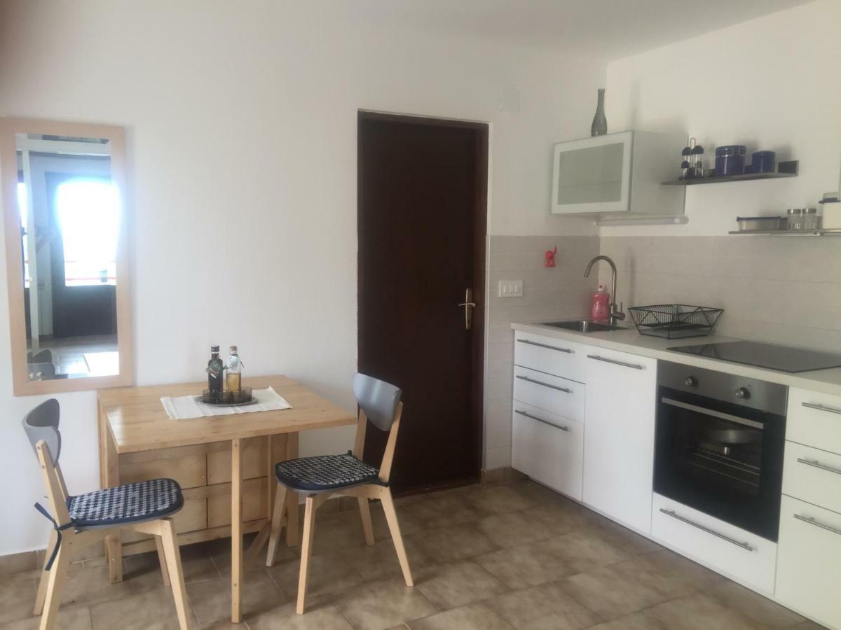 Apartman Cvenkica Omišalj Exteriör bild