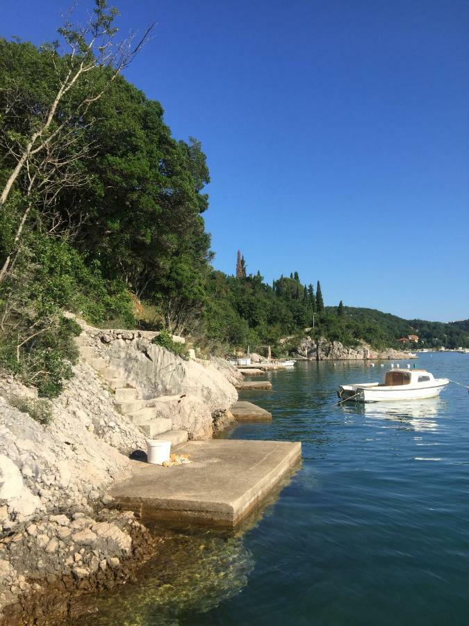 Apartman Cvenkica Omišalj Exteriör bild