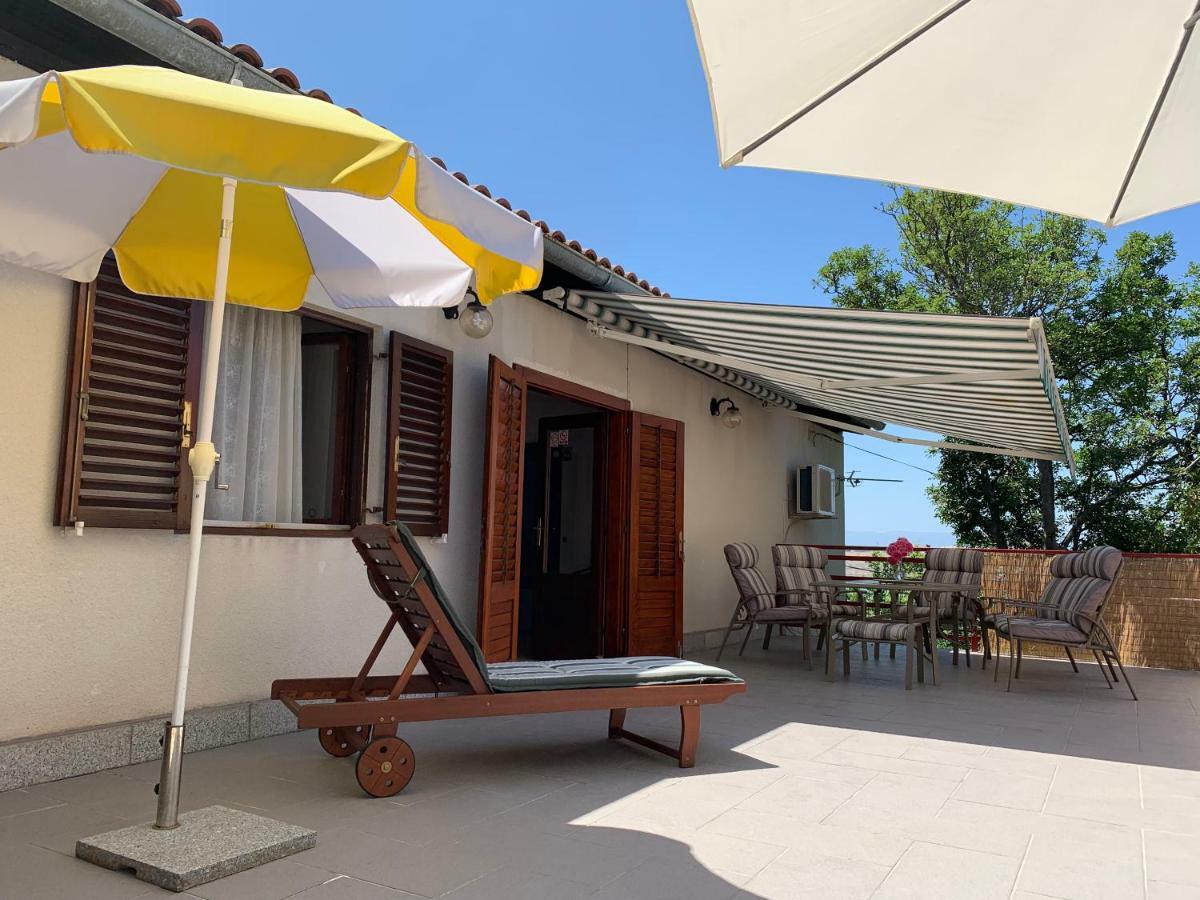 Apartman Cvenkica Omišalj Exteriör bild