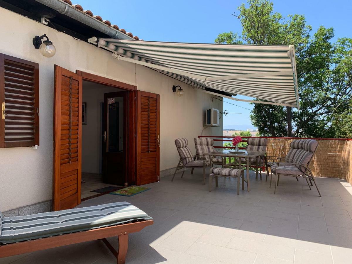 Apartman Cvenkica Omišalj Exteriör bild